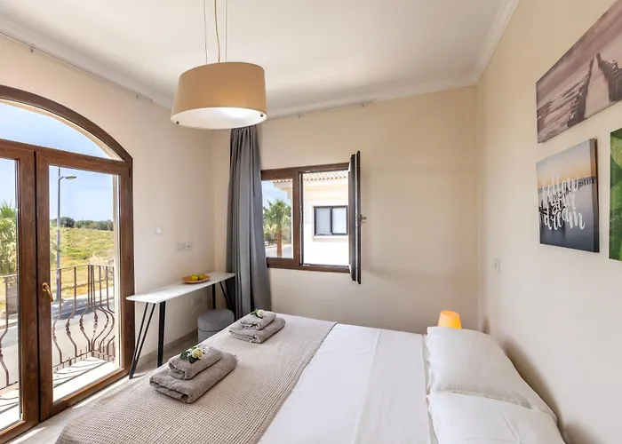 Sunnyvillas: 4br Seafront Villa*private Pool*bw44 Villa